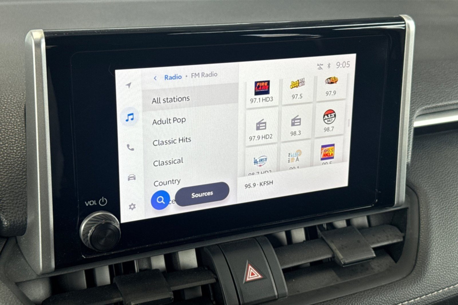 Certified 2025 Toyota RAV4 XLE FWD image 17
