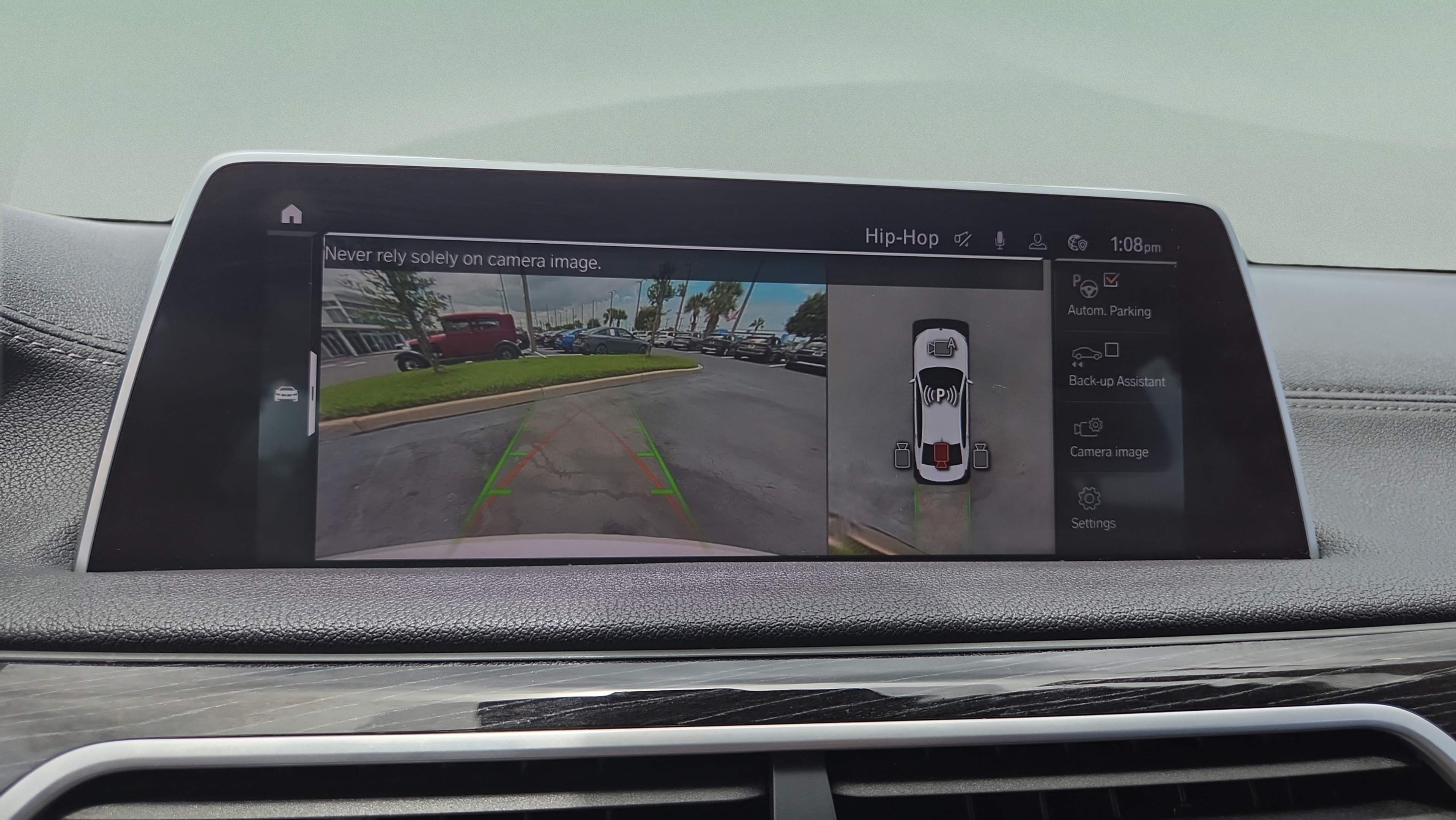 Used 2020 BMW 740i w/ M Sport Package RWD image 30