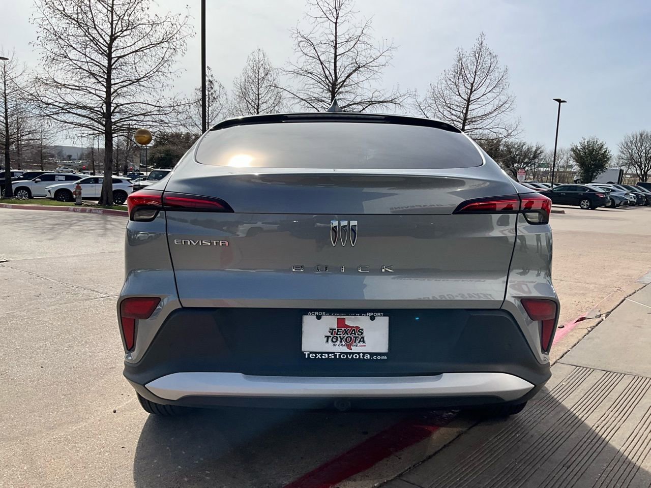 Used 2025 Buick Envista Preferred image 7