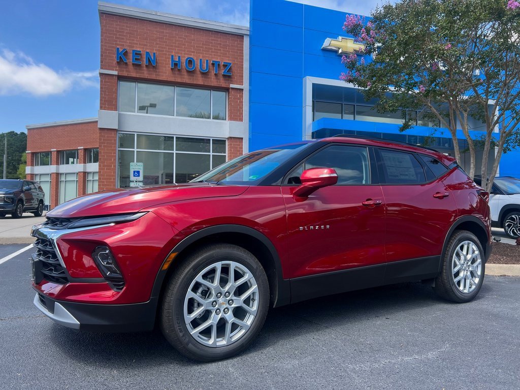 New 2025 Chevrolet Blazer LT