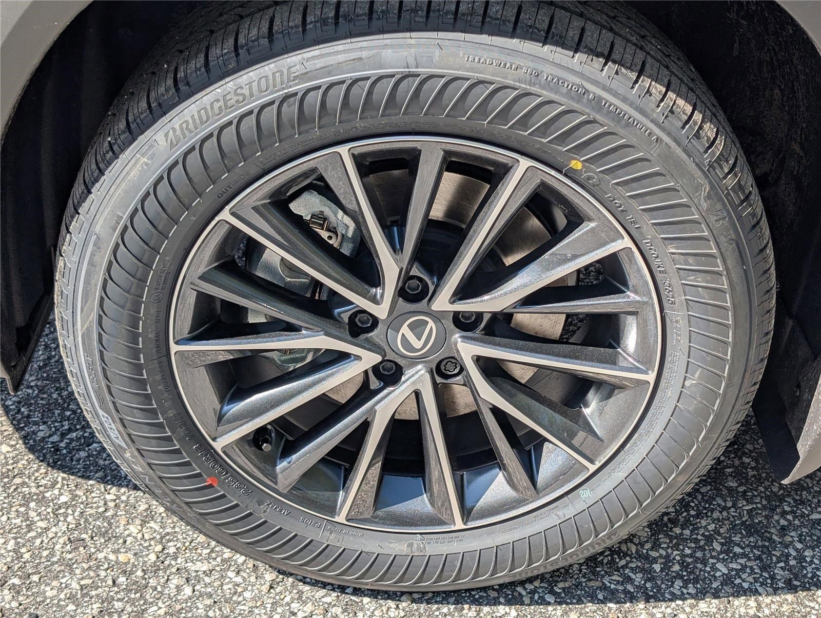 New 2026 Lexus NX 350h AWD w/ Premium Package image 6