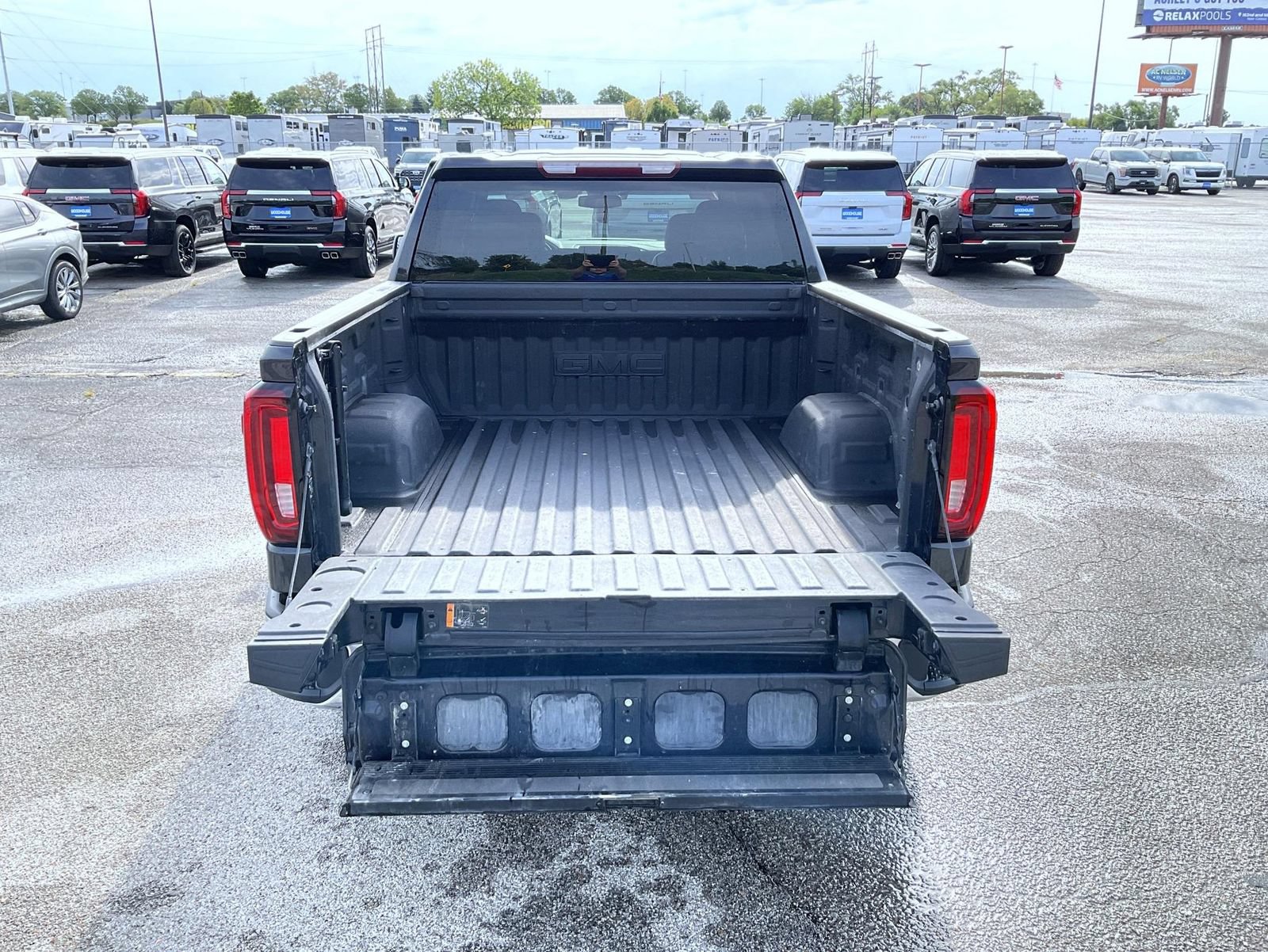 Certified 2022 GMC Sierra 1500 SLT w/ SLT Convenience Package AWD/4WD image 21