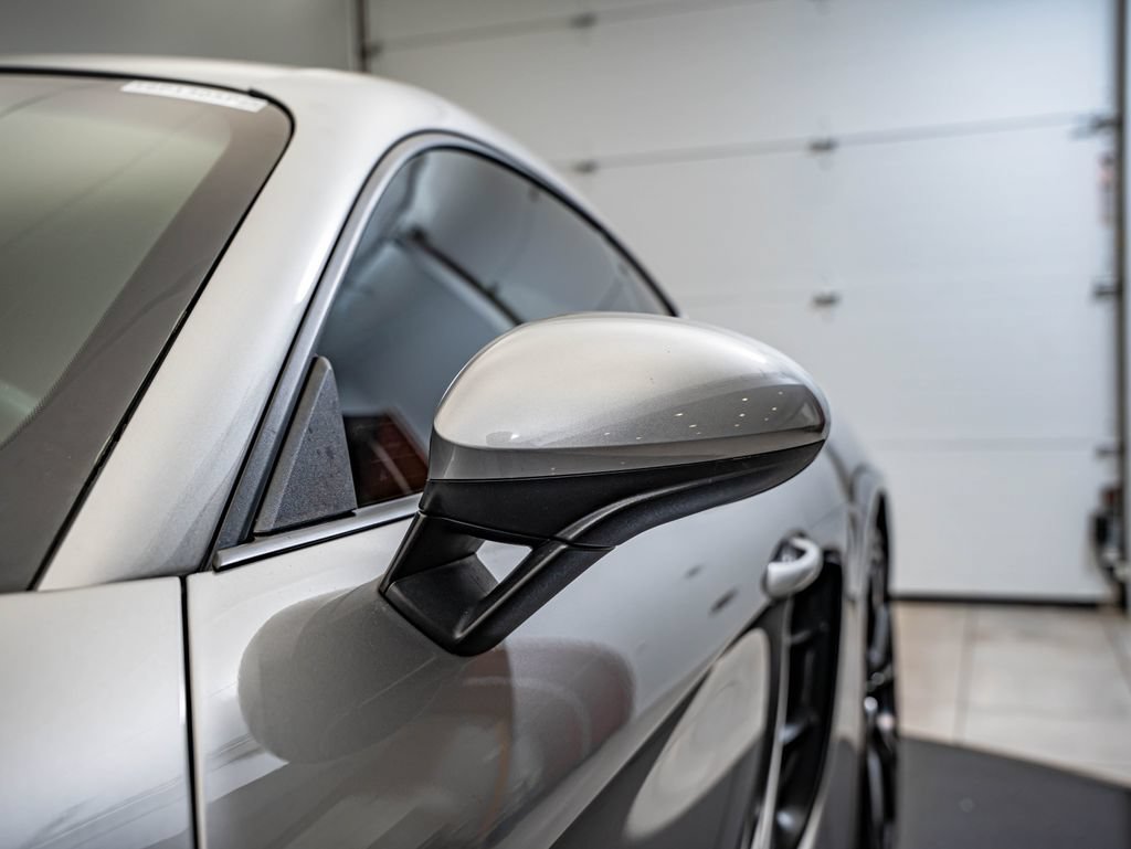 Used 2017 Porsche 718 Cayman RWD image 11