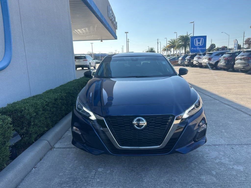 Used 2021 Nissan Altima 2.5 SR image 2
