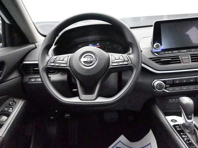 Used 2025 Nissan Altima 2.5 S FWD image 23