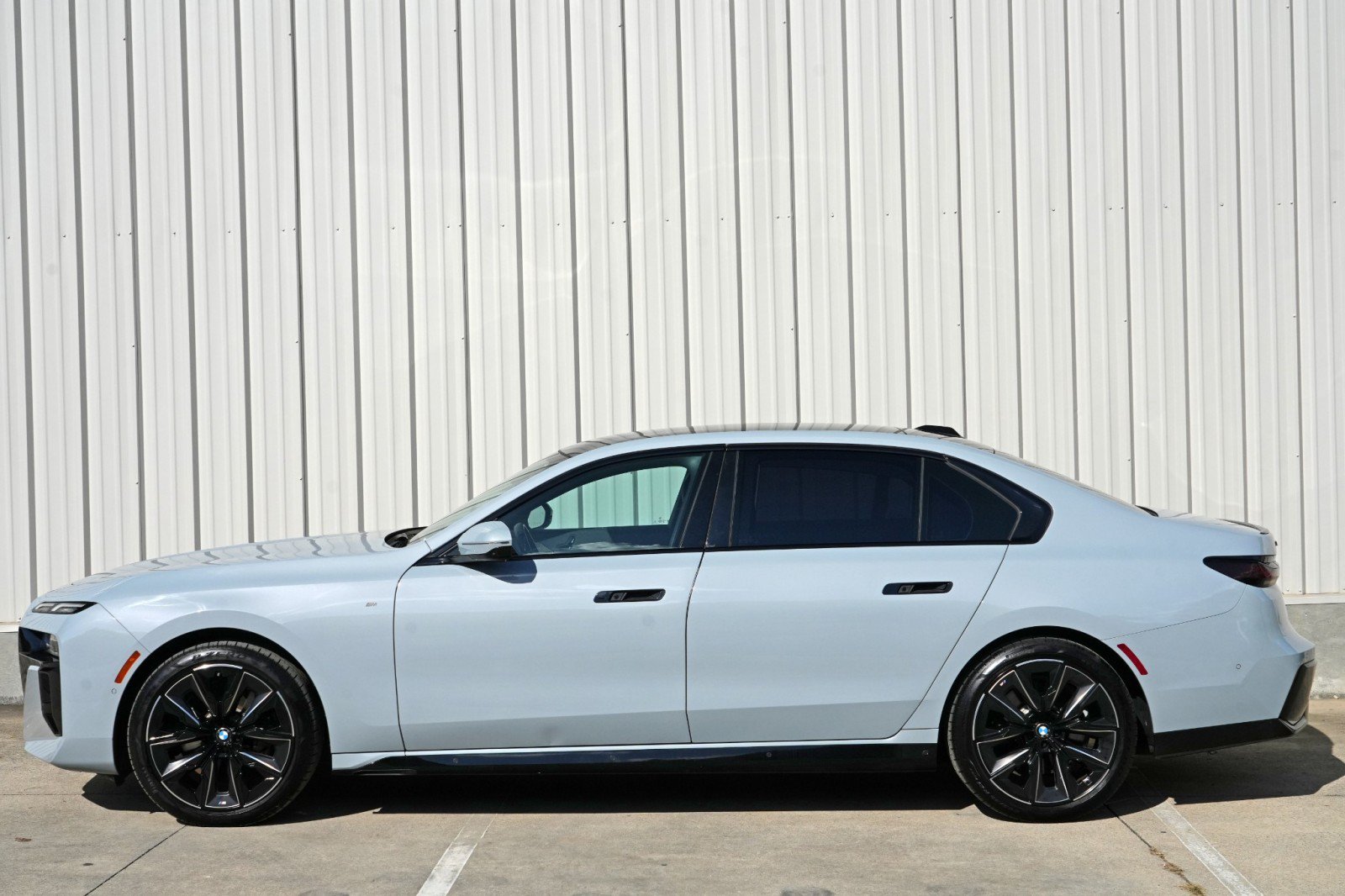 Used 2024 BMW 740i w/ M Sport Professional Package RWD image 54