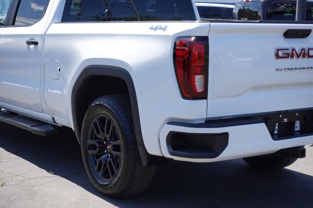 Used 2023 GMC Sierra 1500 Pro w/ Graphite Edition AWD/4WD image 10