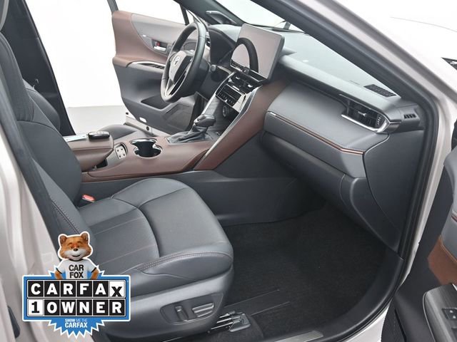 Used 2024 Toyota Venza Limited AWD/4WD image 20