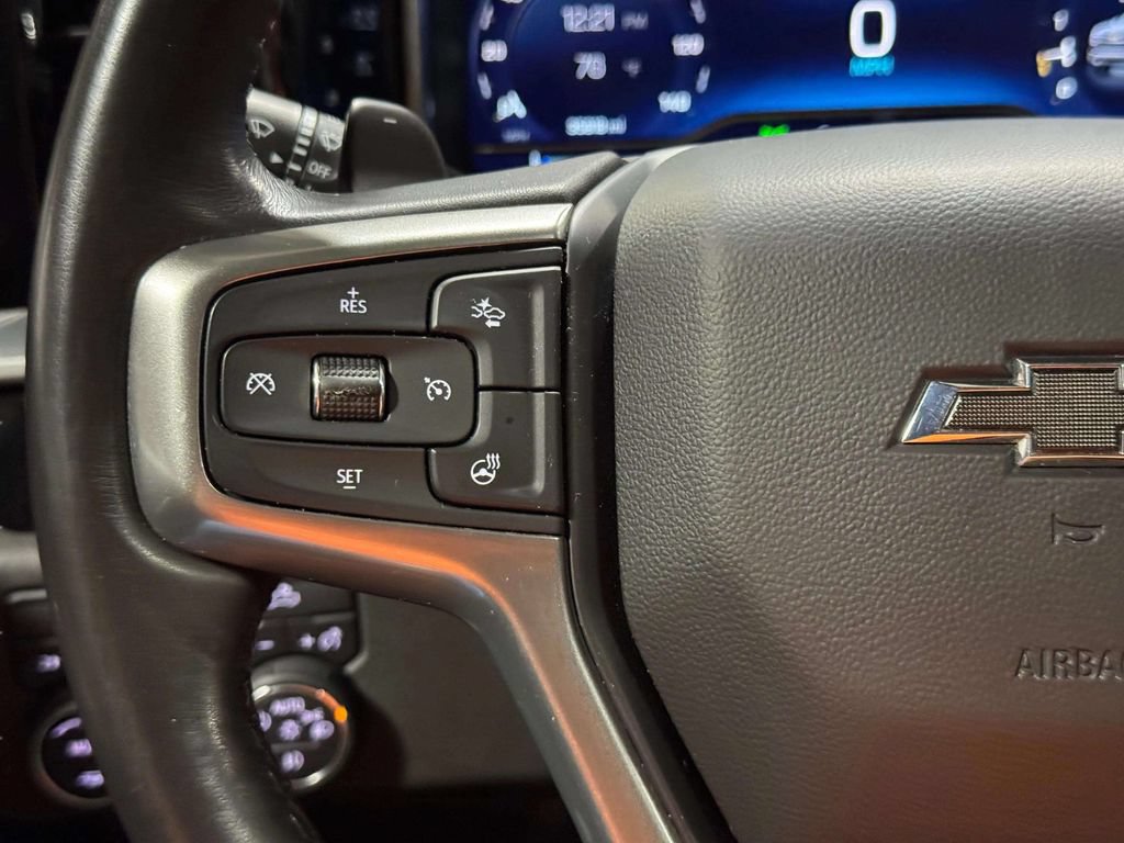 Used 2023 Chevrolet Silverado 1500 RST w/ Redline Edition AWD/4WD image 15