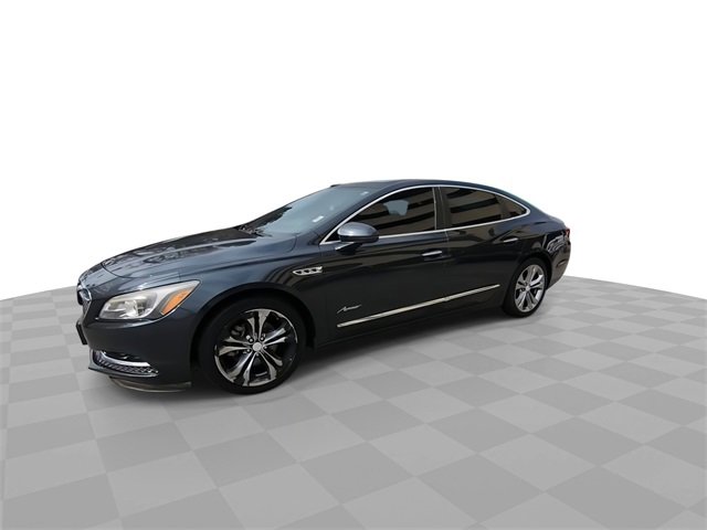 Used 2018 Buick LaCrosse Avenir image 4