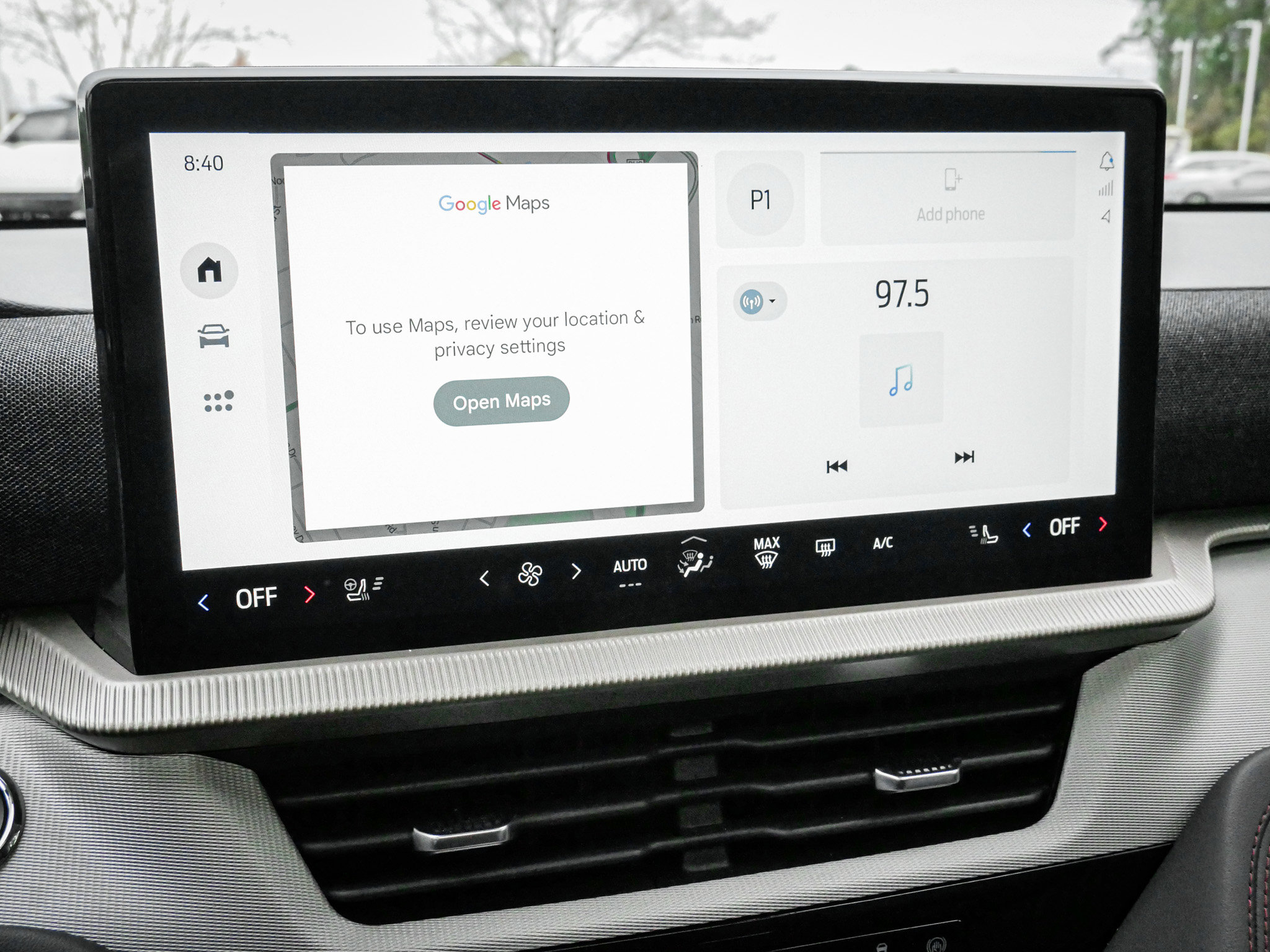 Used 2025 Ford Explorer Active w/ Active Comfort Package image 22