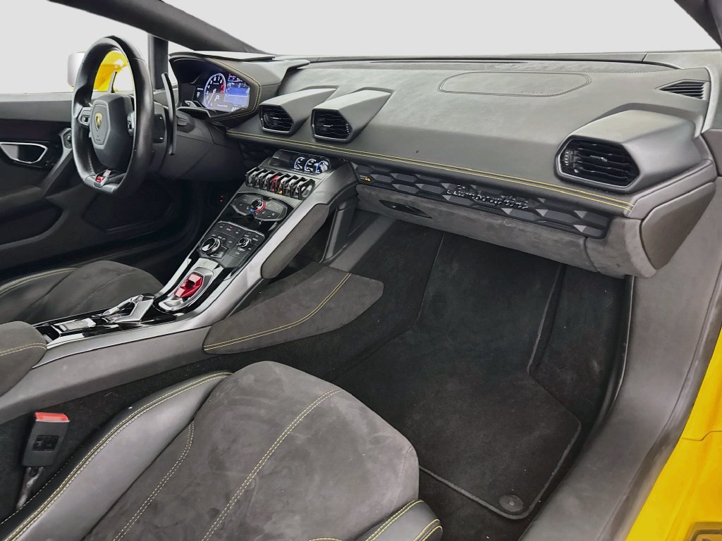 Used 2017 Lamborghini Huracan LP 580-2 RWD image 28