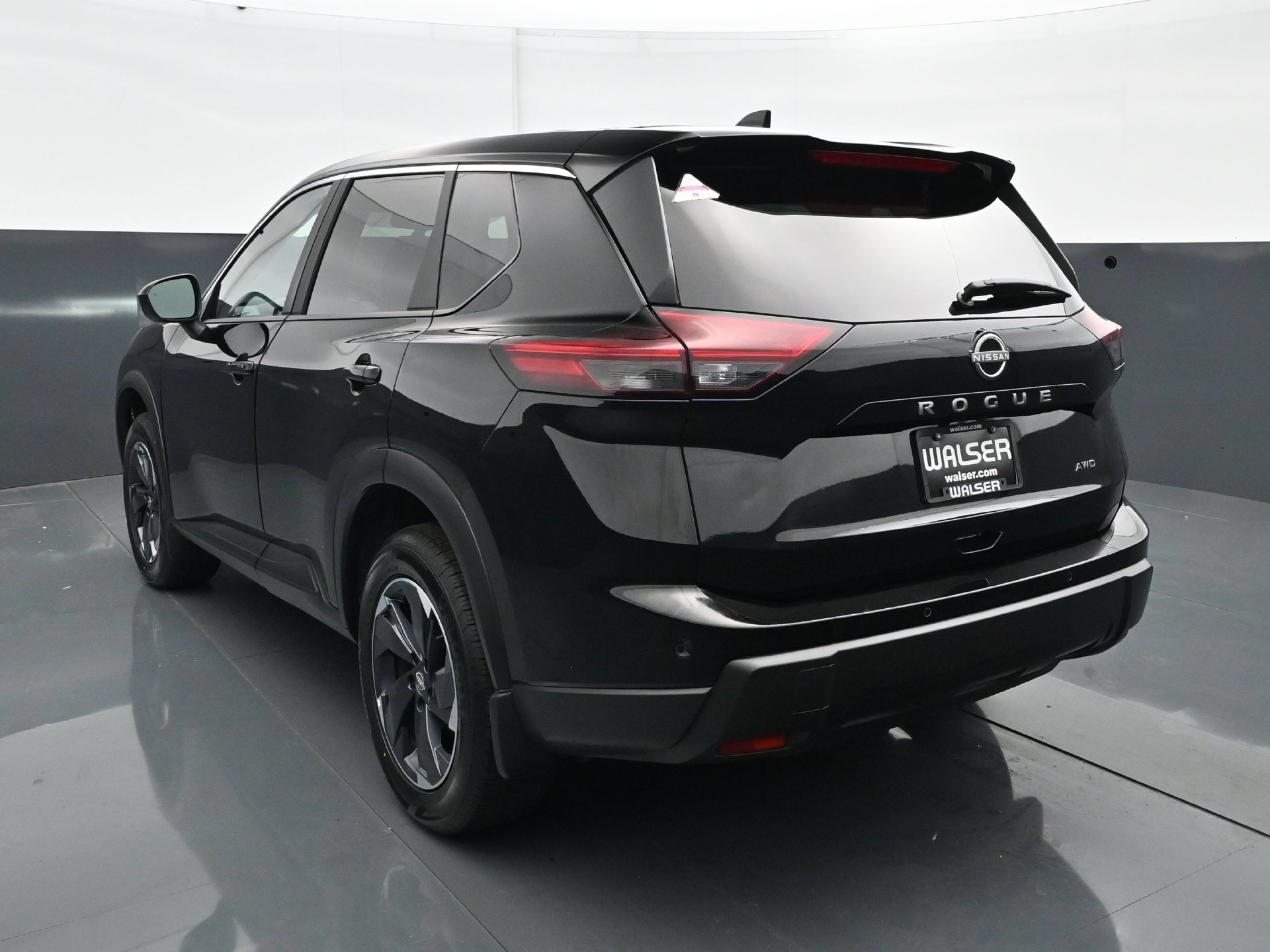 Used 2026 Nissan Rogue SV AWD/4WD image 5