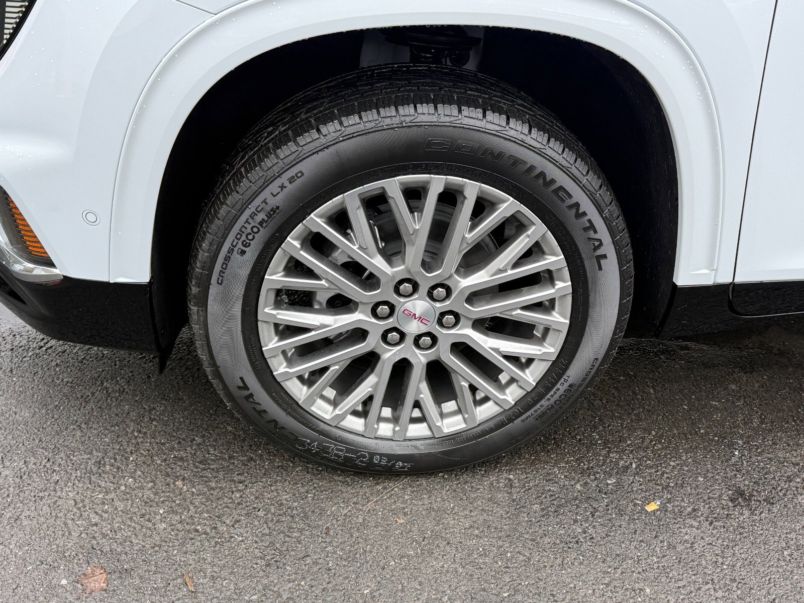 New 2026 GMC Acadia Denali w/ Super Cruise Package image 9