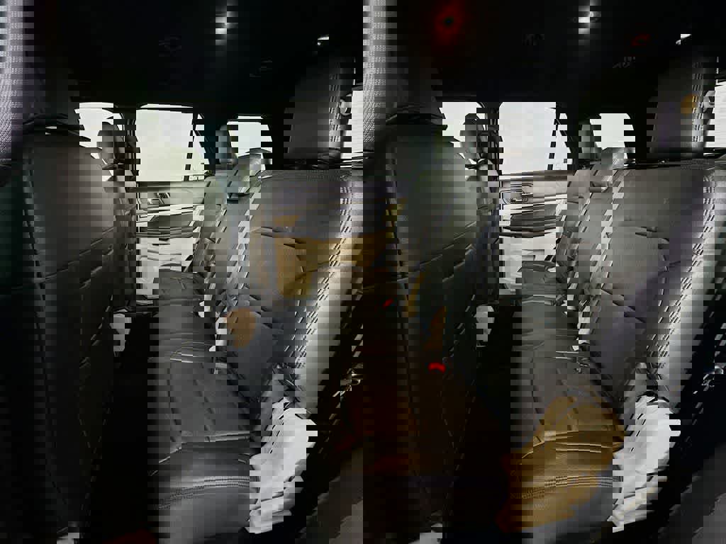 Used 2017 Ford Explorer FWD image 13