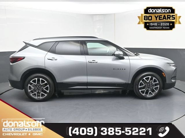 Used 2025 Chevrolet Blazer RS FWD image 2