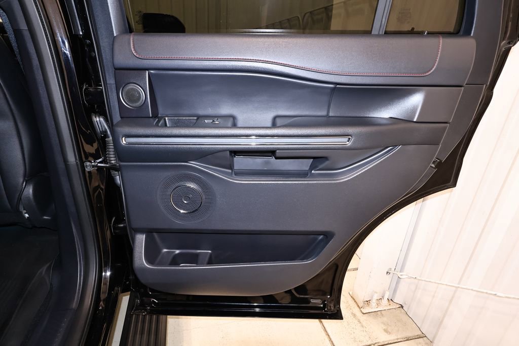 Certified 2024 Ford Expedition Limited AWD/4WD image 19