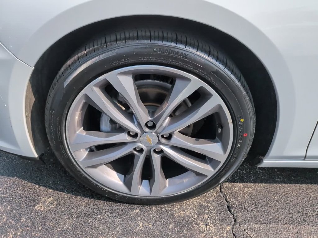 Used 2024 Chevrolet Malibu LT FWD image 11