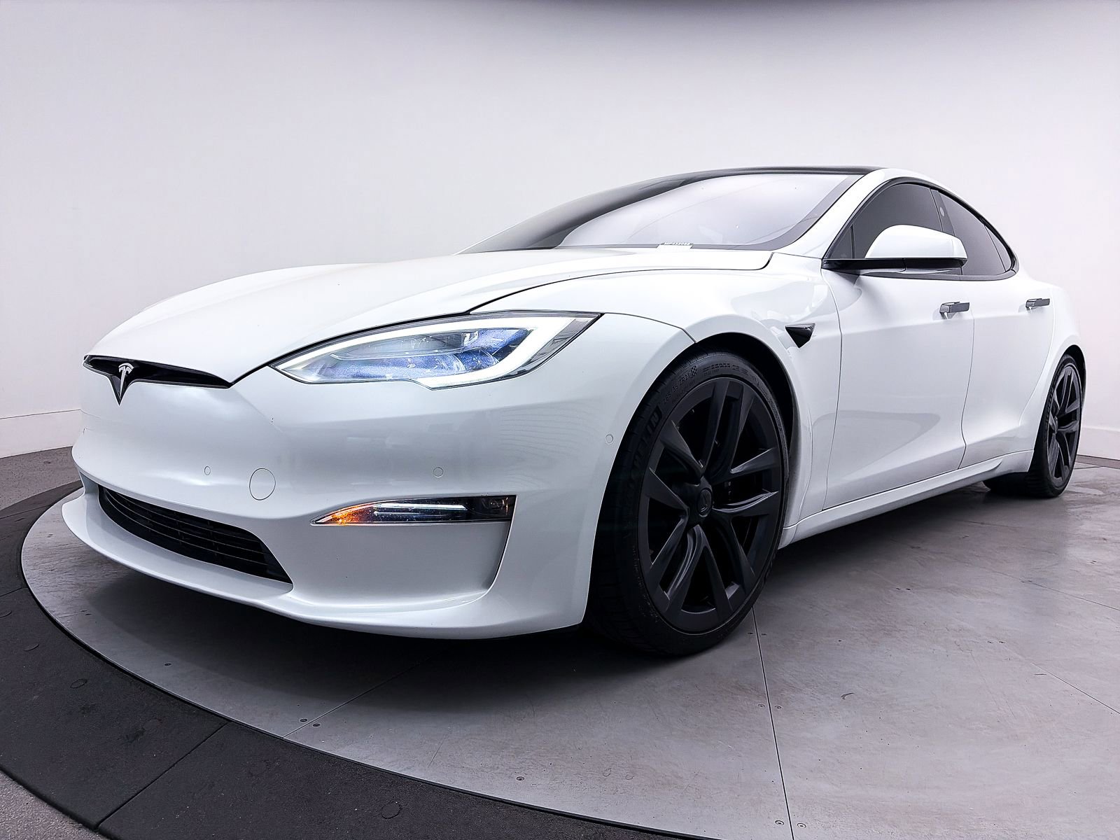 Used 2021 Tesla Model S Plaid AWD/4WD image 11