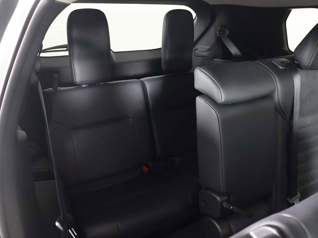 New 2025 Mitsubishi Outlander SE image 41