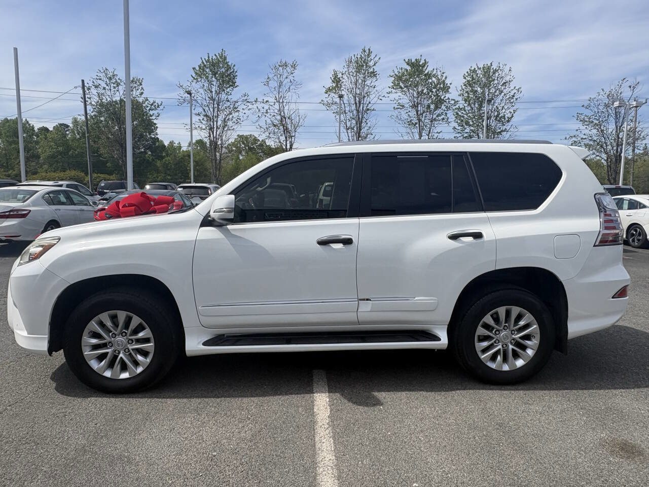 Used 2015 Lexus GX 460 w/ Premium Package image 3