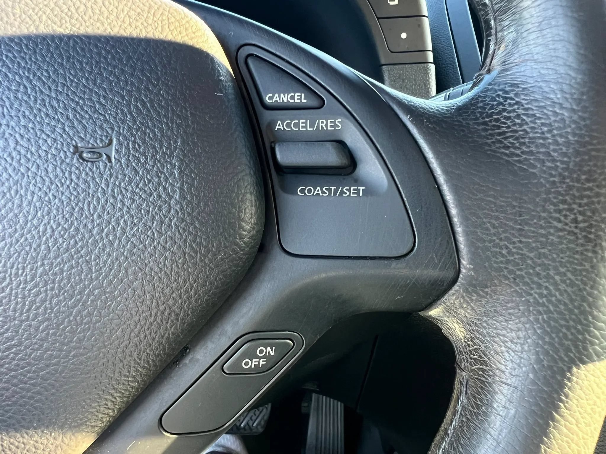Used 2014 INFINITI Q60 AWD Coupe w/ Premium Package image 22