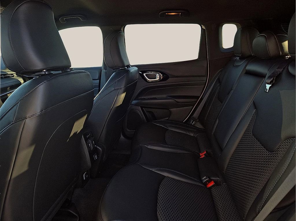 New 2026 Jeep Compass Latitude AWD/4WD image 9