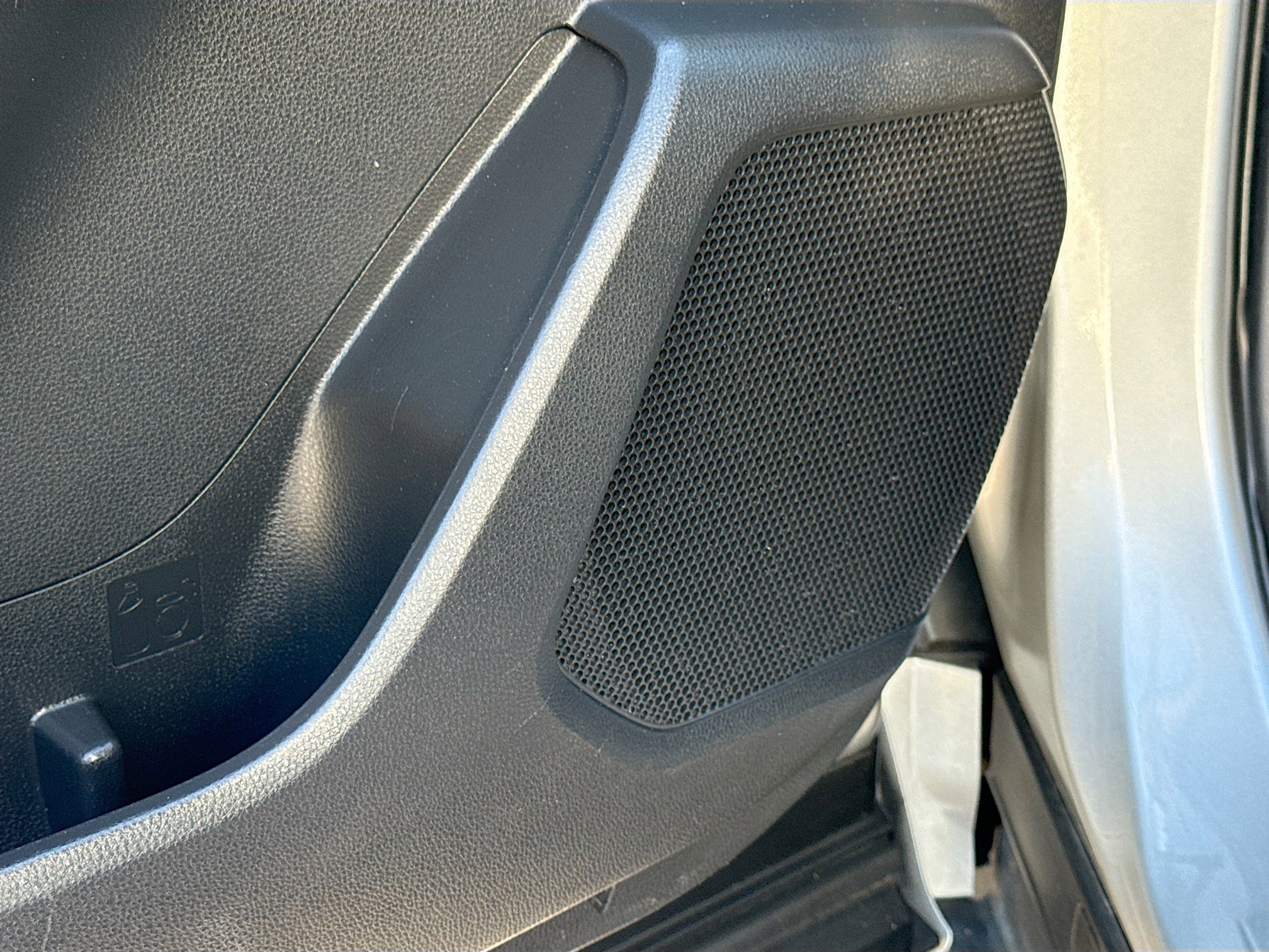 Used 2020 Toyota Highlander XLE image 25