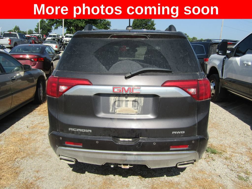 Used 2017 GMC Acadia Denali w/ Technology Package AWD/4WD image 4