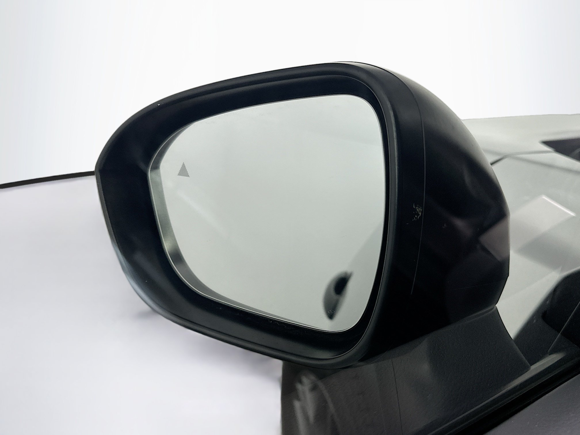 Used 2024 Nissan Rogue S FWD image 16