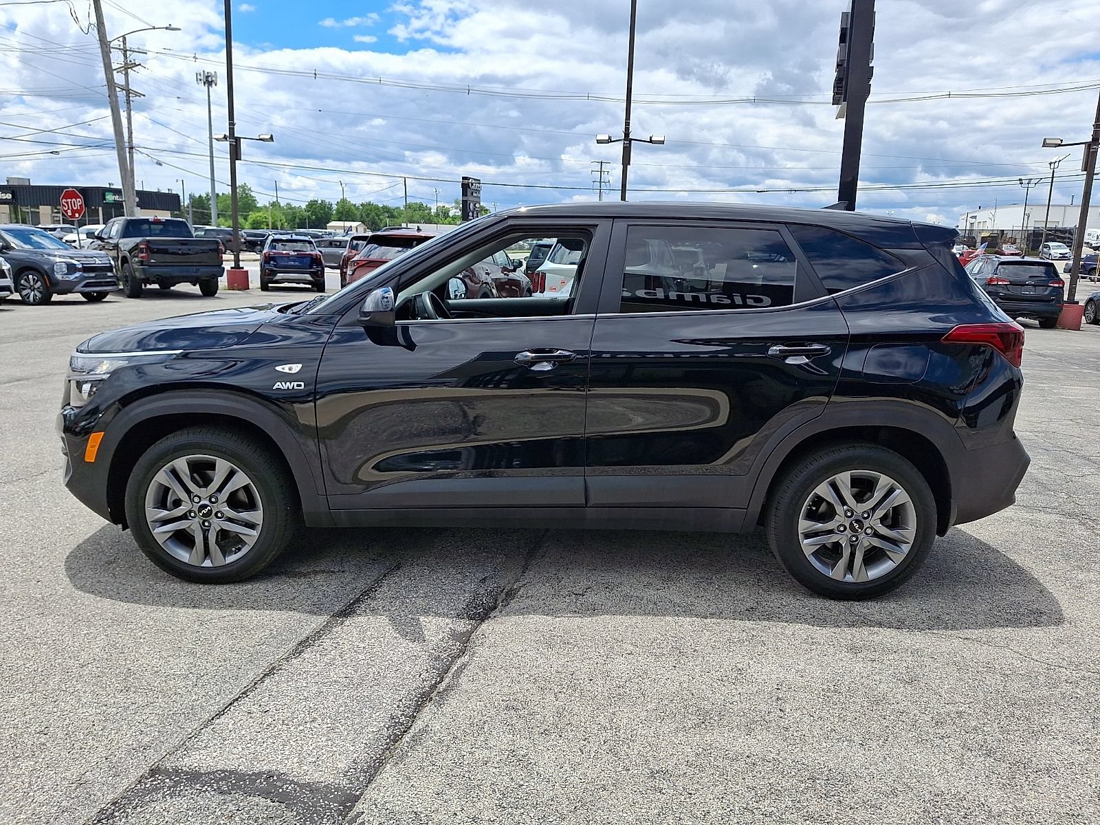 Used 2022 Kia Seltos LX AWD/4WD image 4