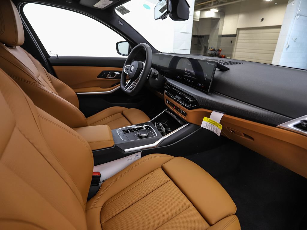 Used 2026 BMW 330i xDrive Sedan w/ M Sport Package AWD/4WD image 30