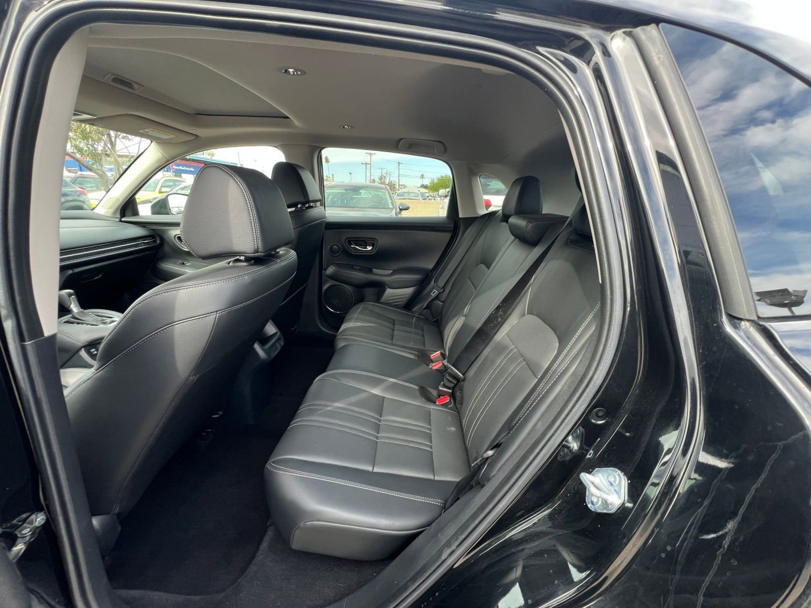 Used 2025 Honda HR-V EX-L image 25