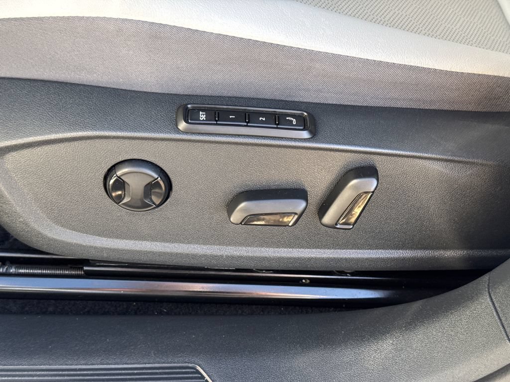Used 2022 Volkswagen ID.4 Pro S RWD image 26