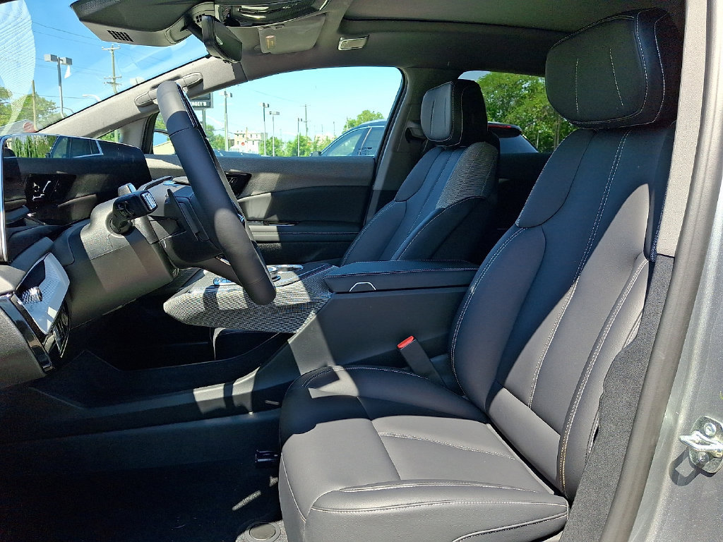 New 2027 Cadillac Optiq Luxury AWD/4WD image 9