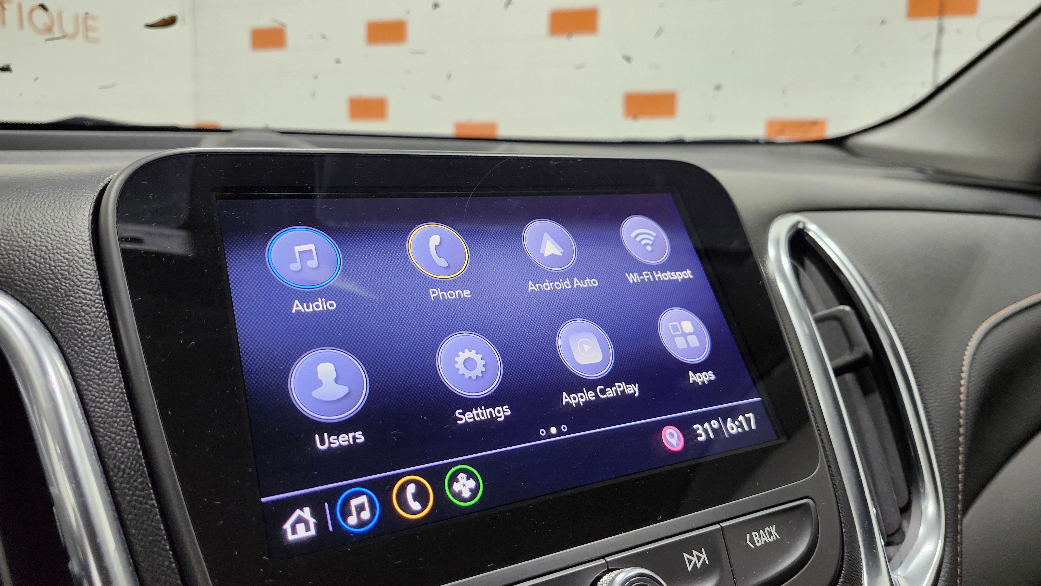 Used 2019 Chevrolet Equinox Premier image 4