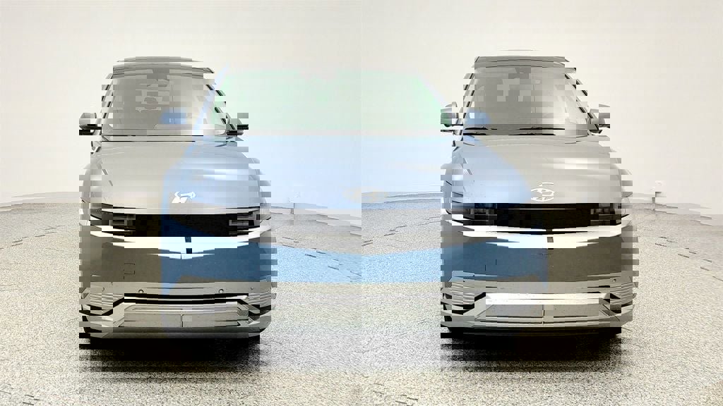 Used 2024 Hyundai Ioniq 5 Limited RWD image 2