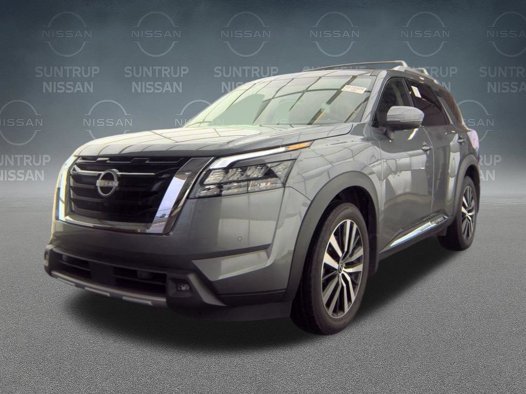 Certified 2025 Nissan Pathfinder Platinum w/ Cargo Package AWD/4WD image 34