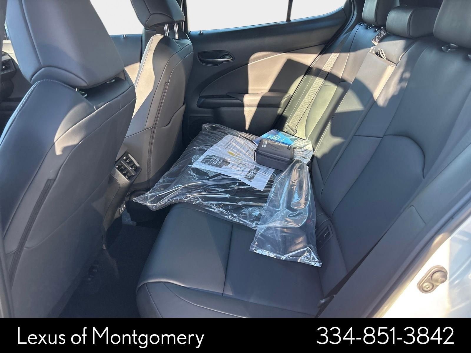 New 2025 Lexus UX 300h FWD image 25