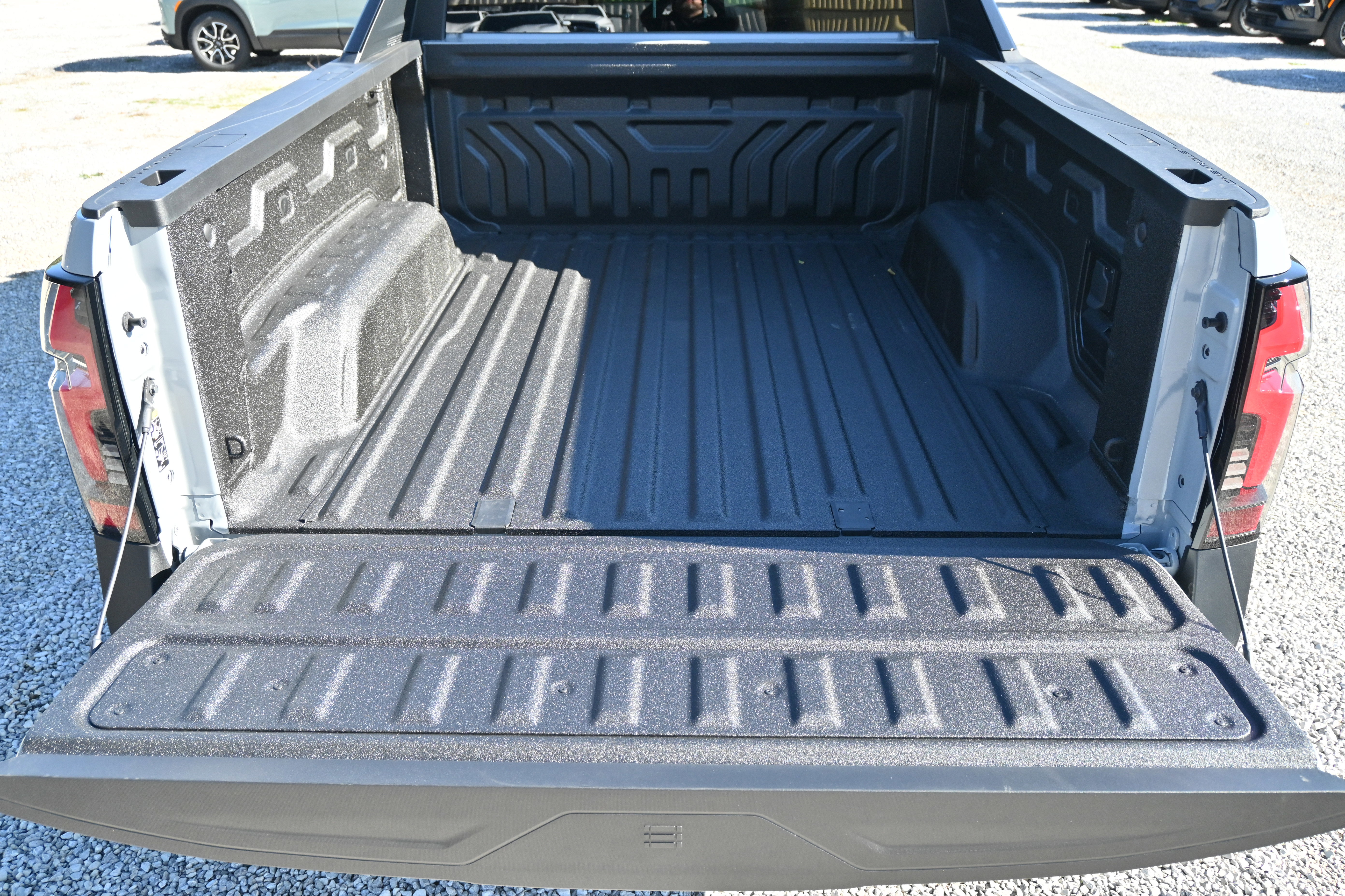 New 2026 Chevrolet Silverado EV LT image 35