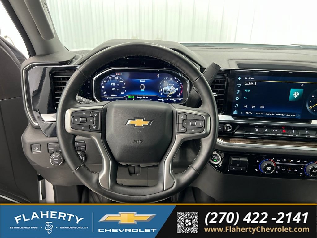 Used 2025 Chevrolet Silverado 2500 LT AWD/4WD image 29