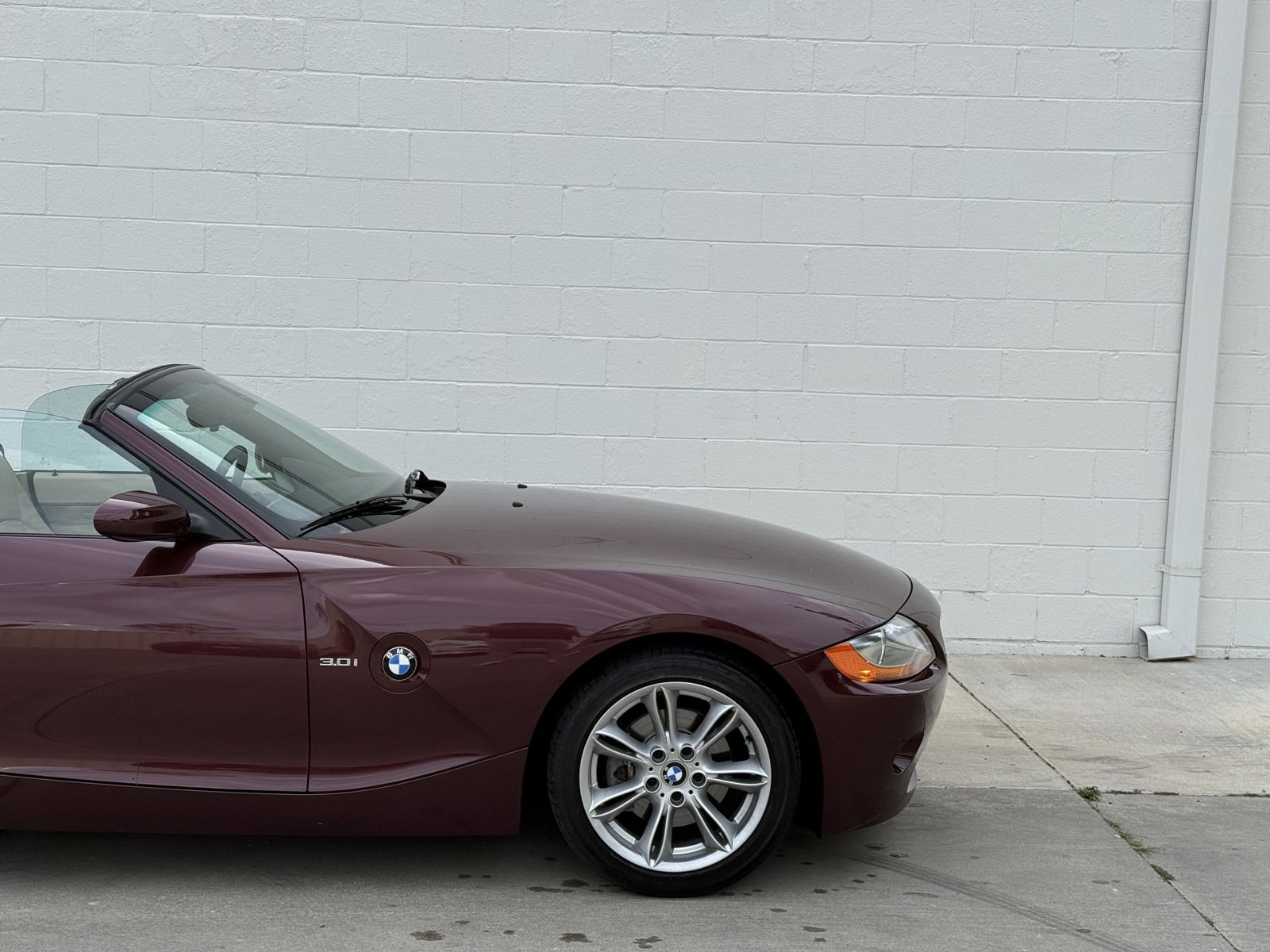 Used 2004 BMW Z4 3.0i RWD image 10