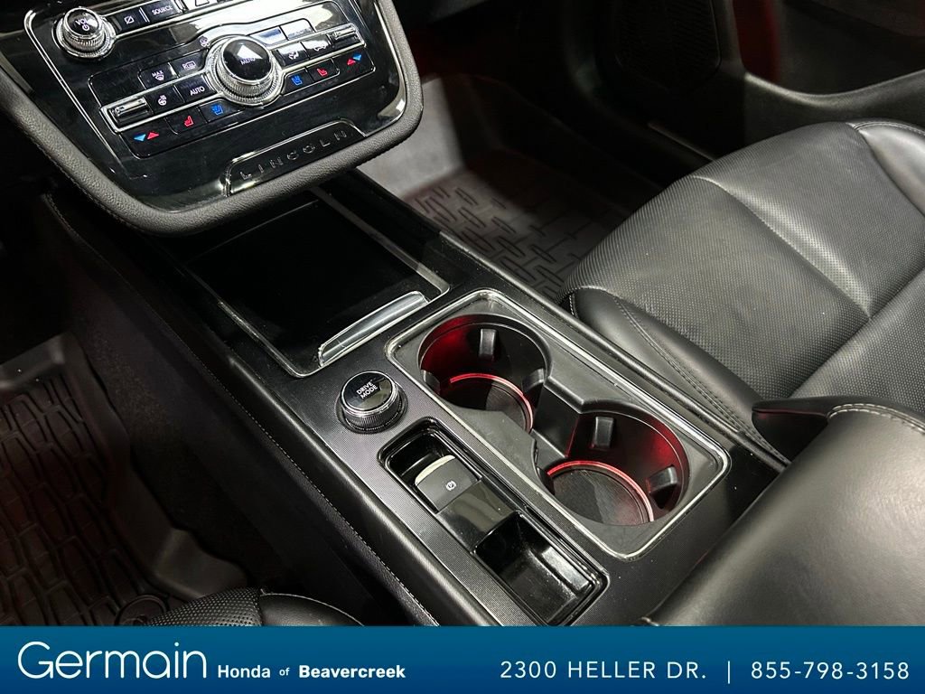 Used 2021 Lincoln Corsair AWD w/ Premium Package image 31