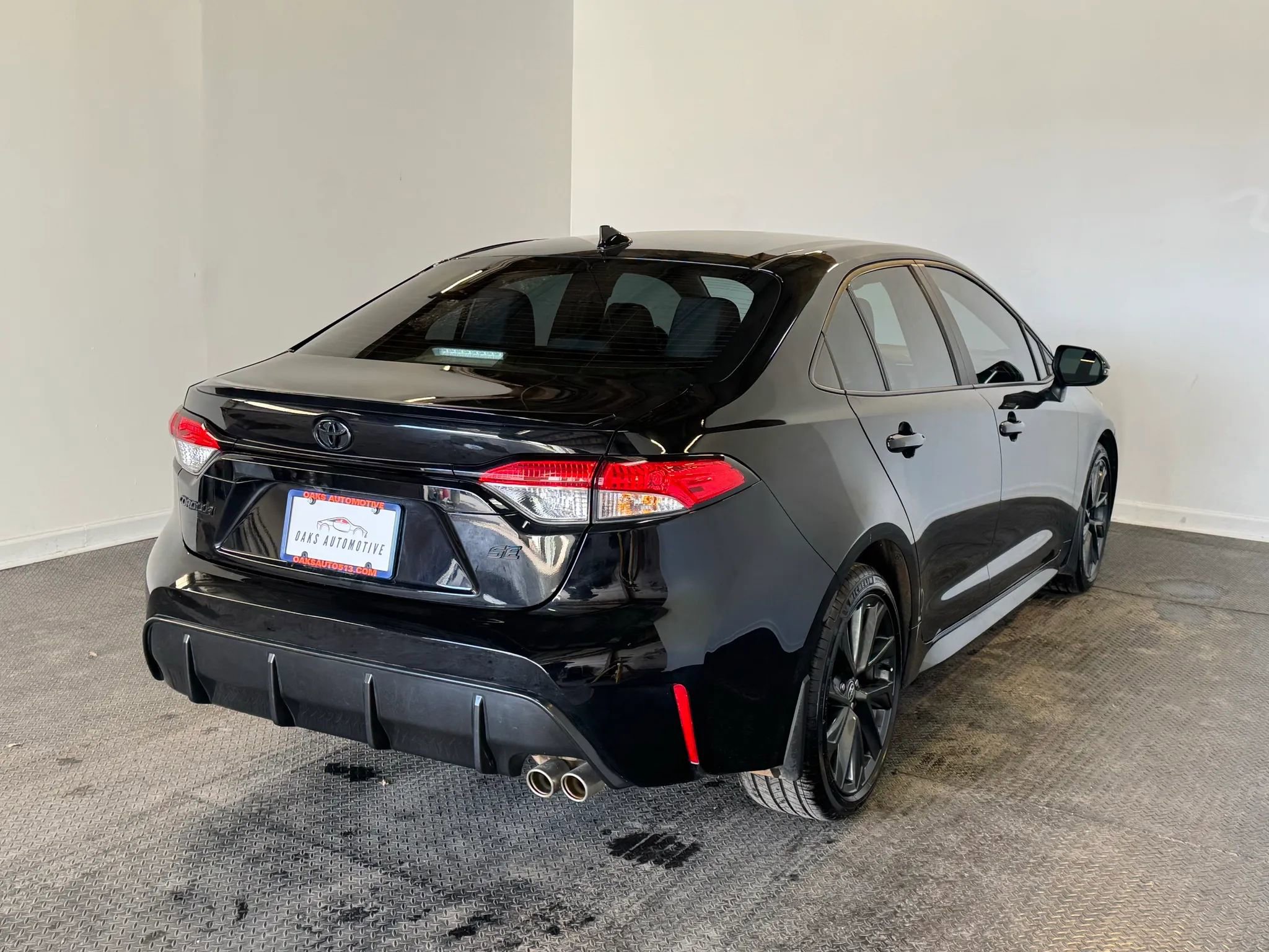 Used 2025 Toyota Corolla SE image 6