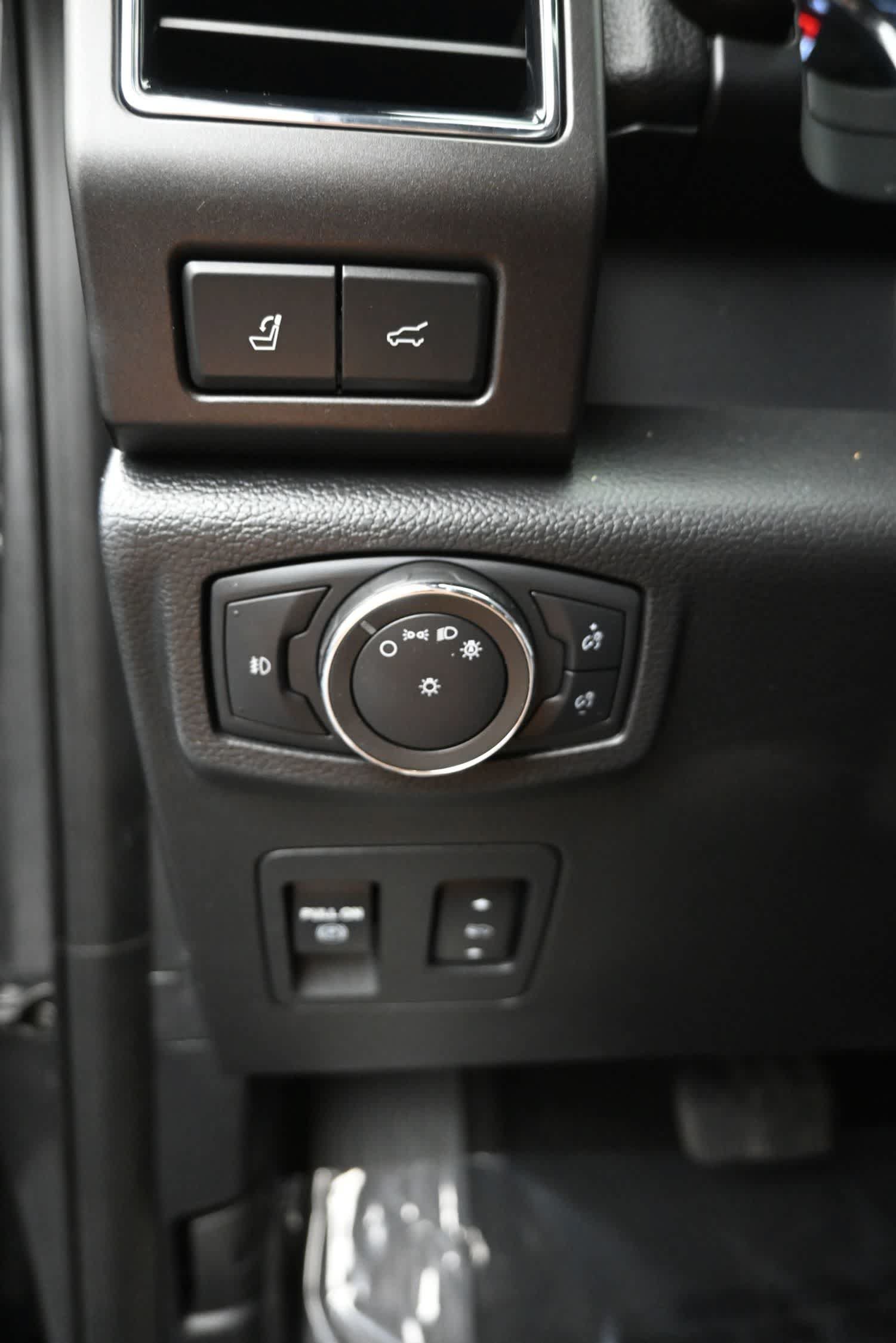 Used 2020 Ford Expedition Max Limited AWD/4WD image 21