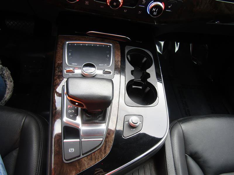 Used 2018 Audi Q7 3.0T Premium Plus image 24