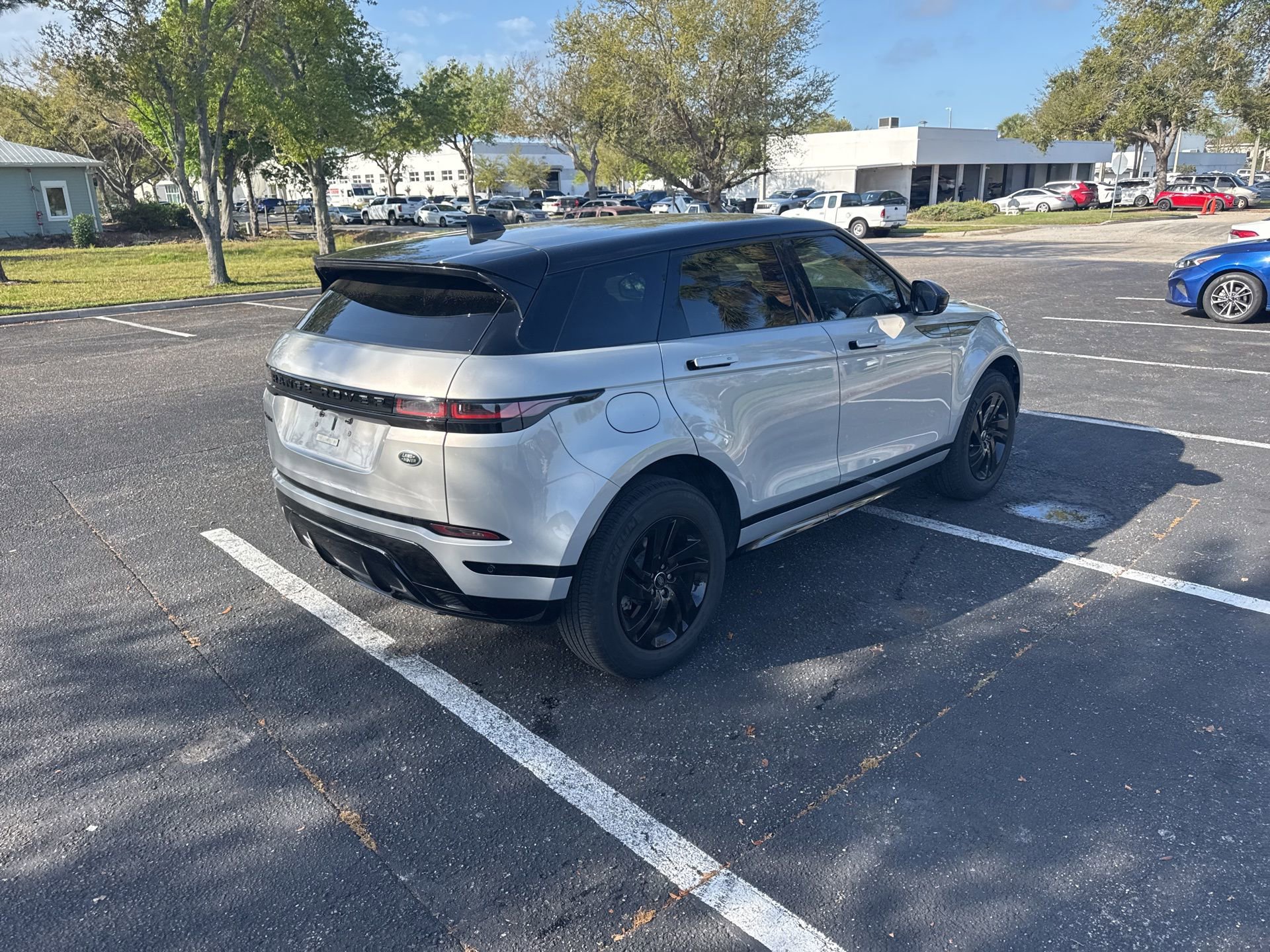 Used 2023 Land Rover Range Rover Evoque R-Dynamic S image 6