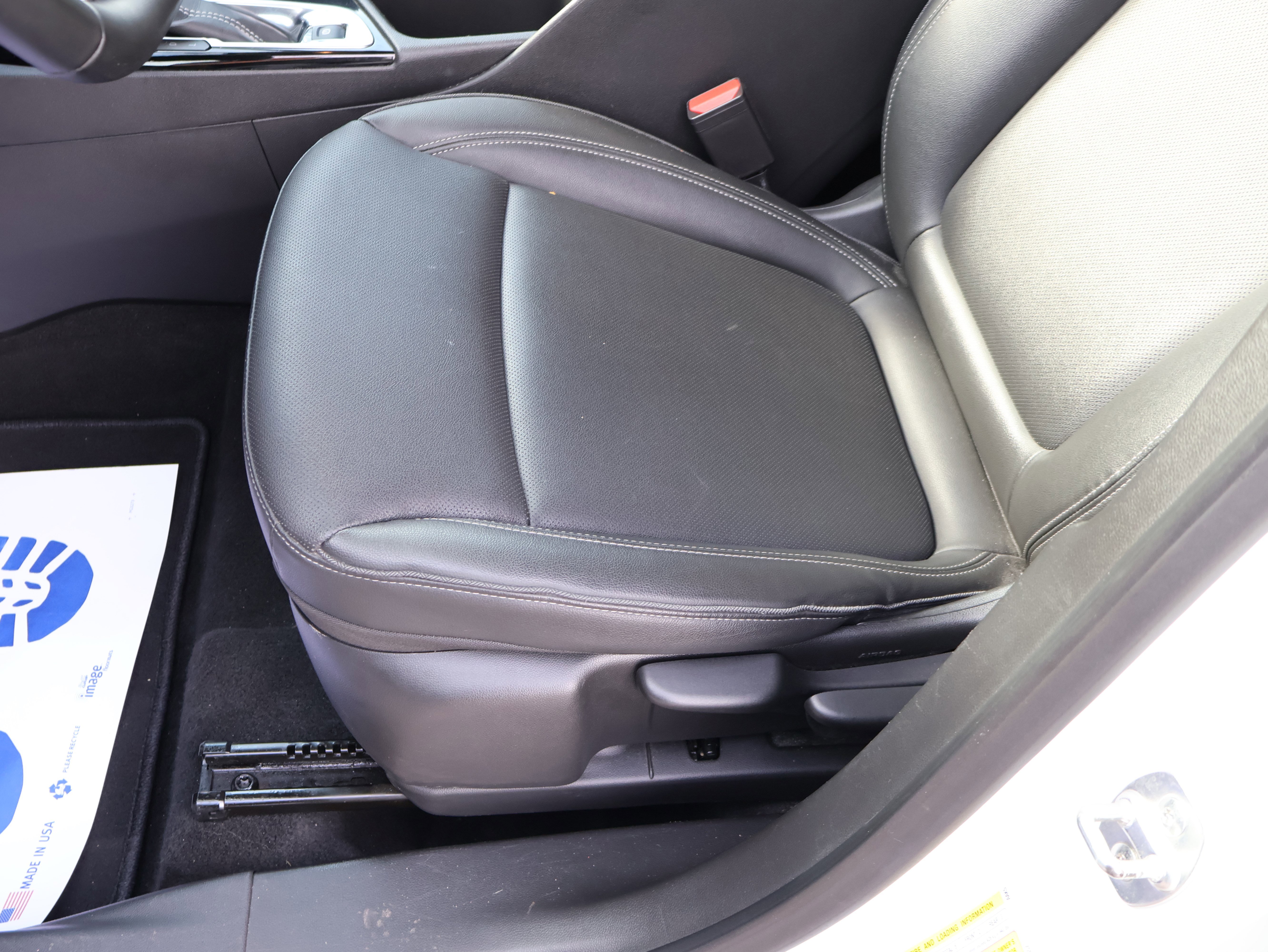 Used 2024 Buick Encore GX Sport Touring image 38