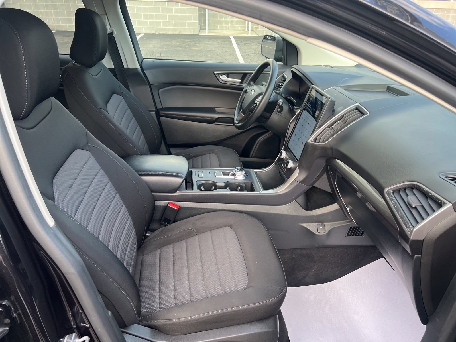 Used 2024 Ford Edge SE AWD/4WD image 52
