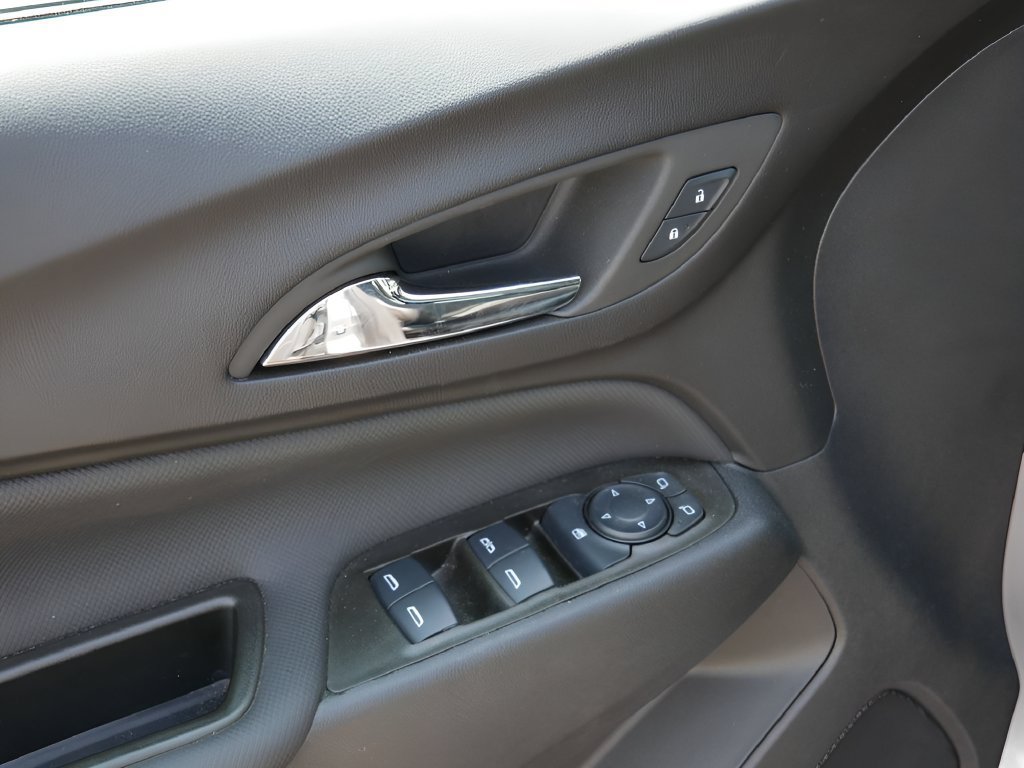 Used 2024 Chevrolet Equinox RS AWD/4WD image 16
